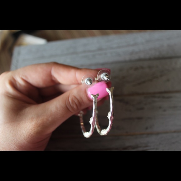 NWT Park Lane “Sassy” Earrings - Picture 7 of 8